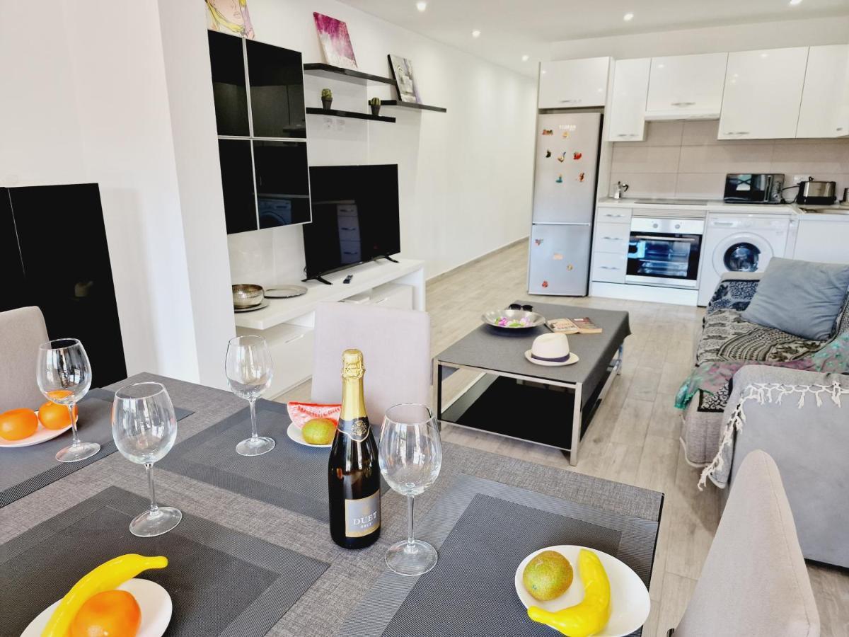 Luxury San Marino Apartment & Pool View Los Cristianos  Ngoại thất bức ảnh